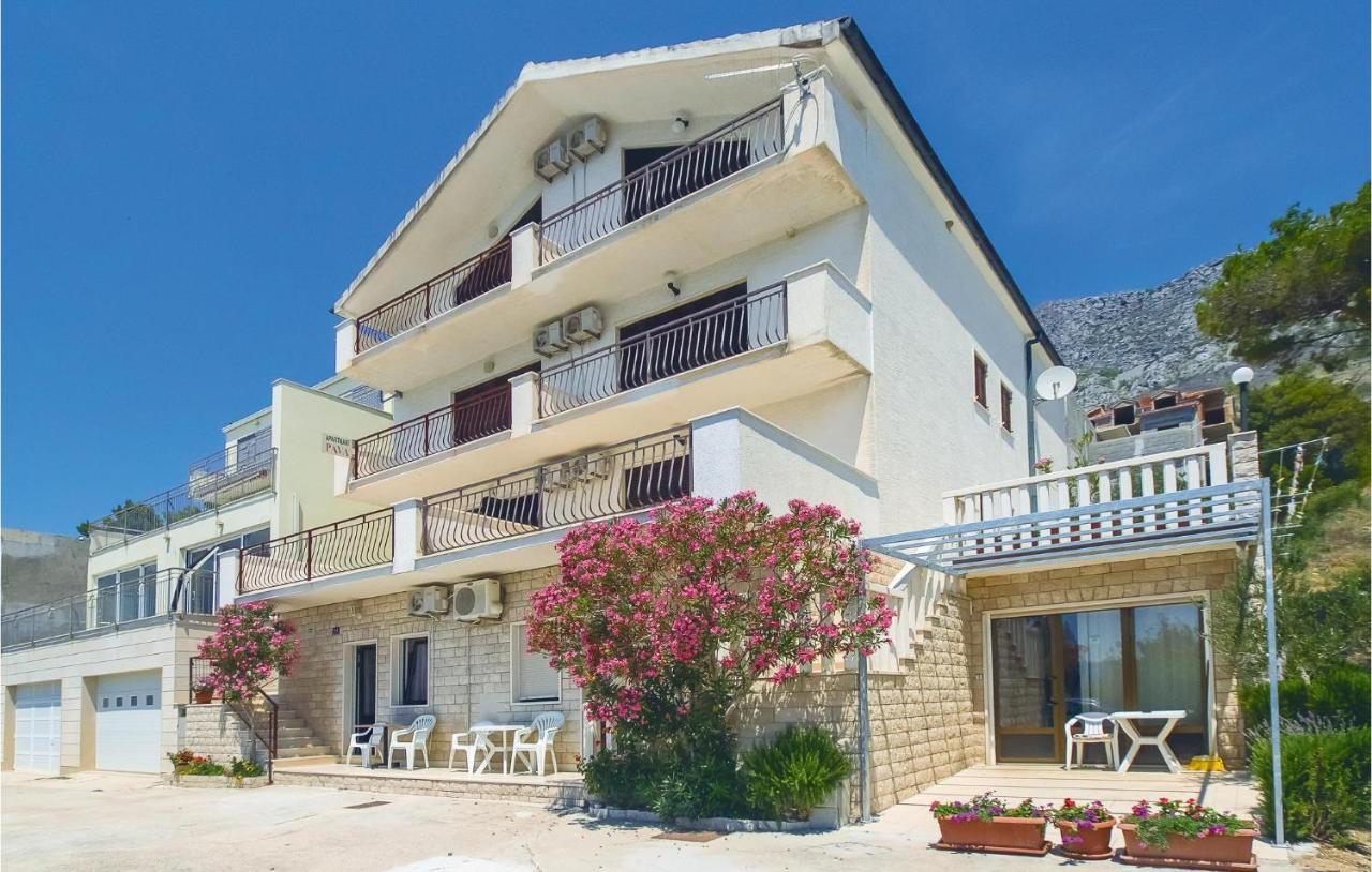 Cozy Apartment In Lokva Rogoznica With Wifi Bagian luar foto